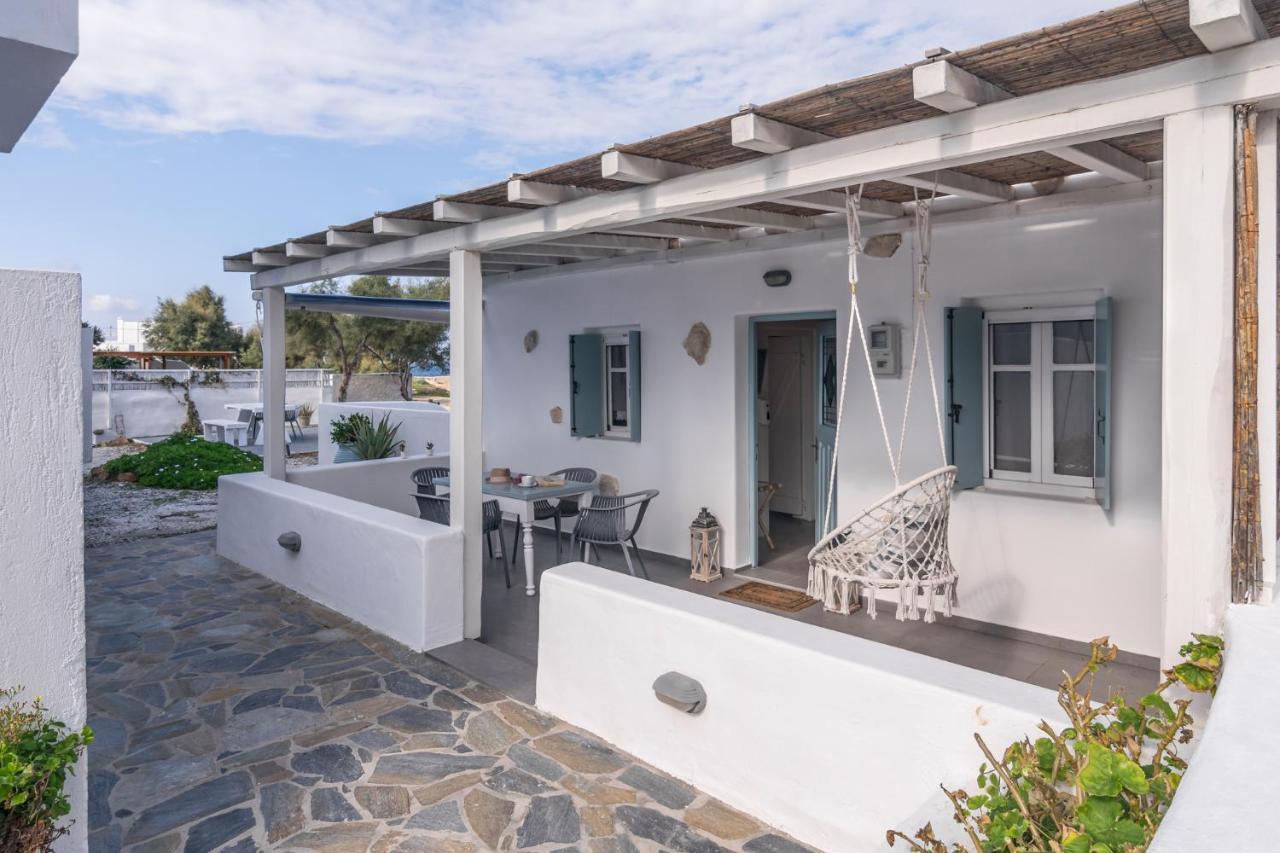 Venia'S Guesthouse Pollonia Ngoại thất bức ảnh