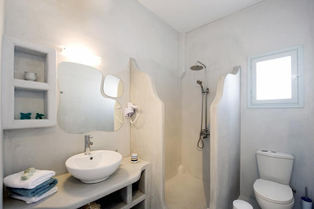 Venia'S Guesthouse Pollonia Ngoại thất bức ảnh